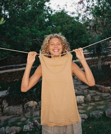 Dorit Revelis sexy actress photo