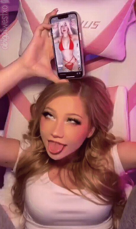 TheBabeBellaLynn star naked archive