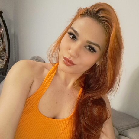 Stretchy Fanny star pretty photos