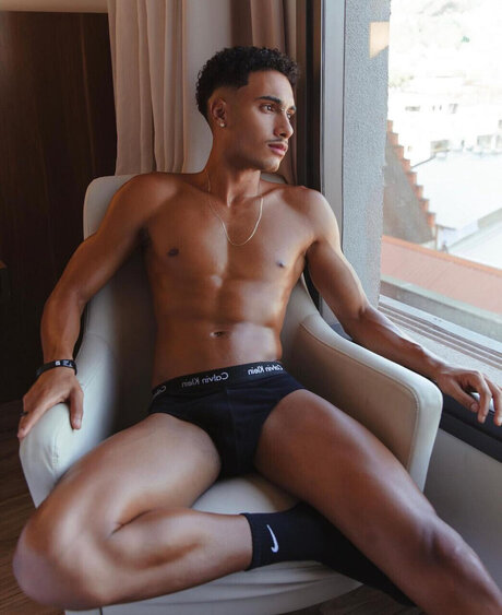 _Noah_ art actress archive