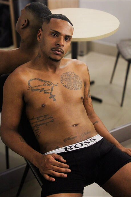 VINICIUS MONTEIRO star sex img