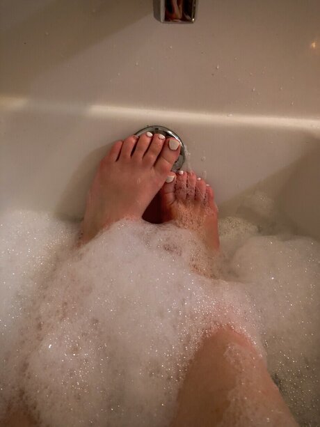 Scarlett Grace adult model img