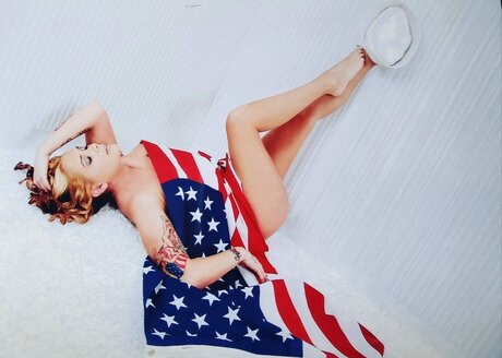 curvy girls onlyfans adult image