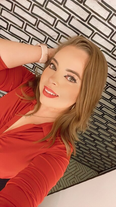 Geraldine jc_ model nude pic