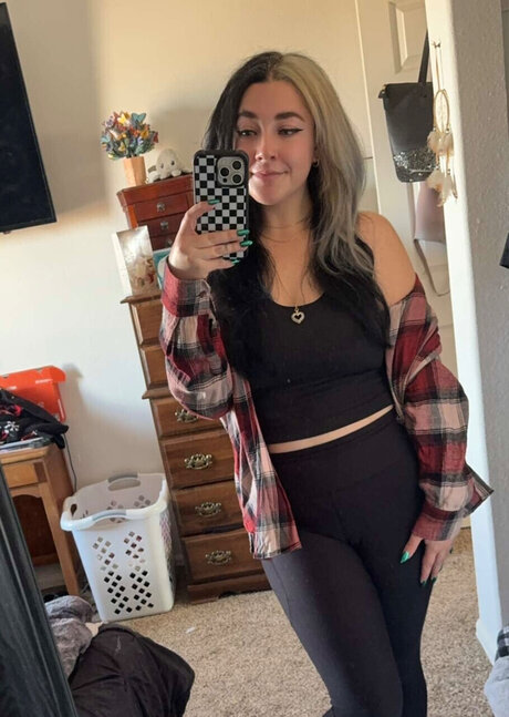 Sukiii star nude images