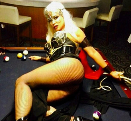 CarmenElectra beautiful pornstar photos