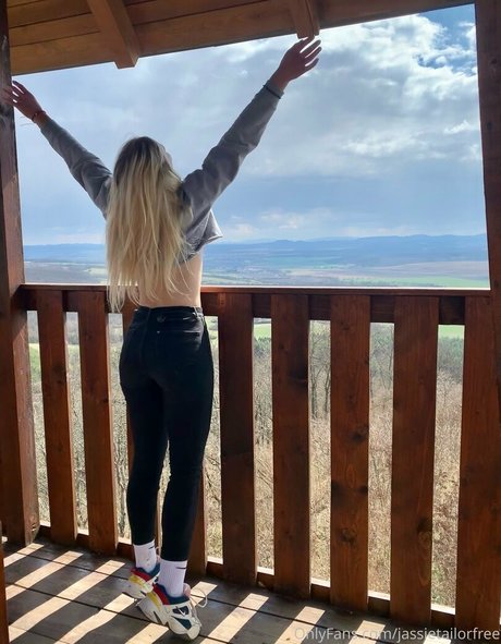 jassietailorfree star sexy pic