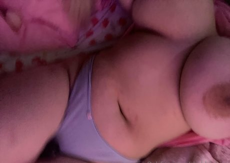 Chubbikitticat pornstar hd picture