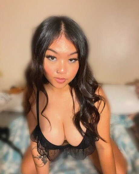 Sweetbabyelliee star sexy pic