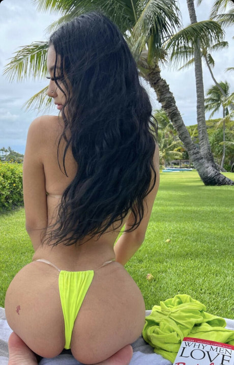 elara777 pornstar naked galleries