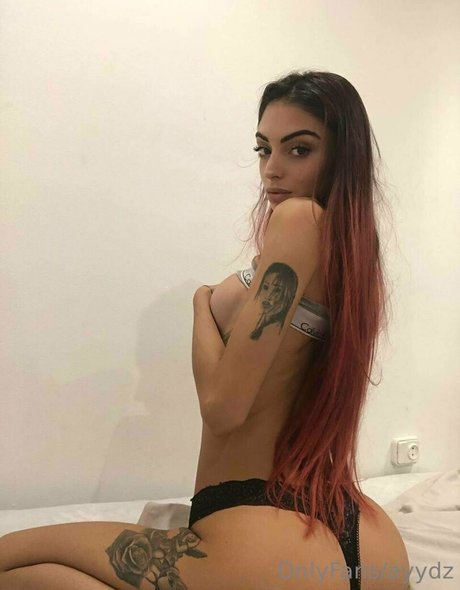 hhades girl model nude pictures