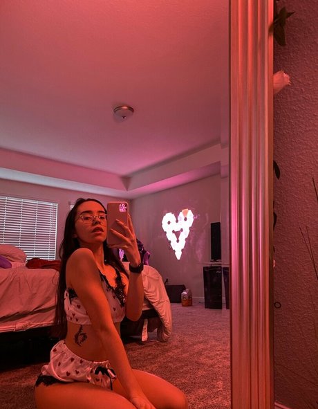 catlyn high quality pornstar img