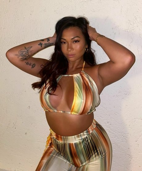 cassyeungmoney star hot picture