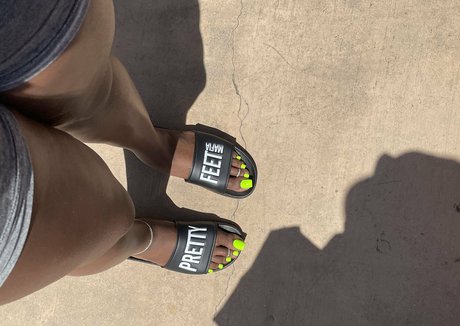 queenmelaninsdungeonn model porn photo