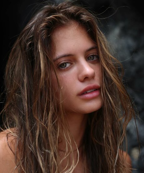 Sara Vidal model free pics