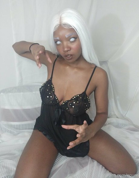 ebunnipurrl nude pornstar photos