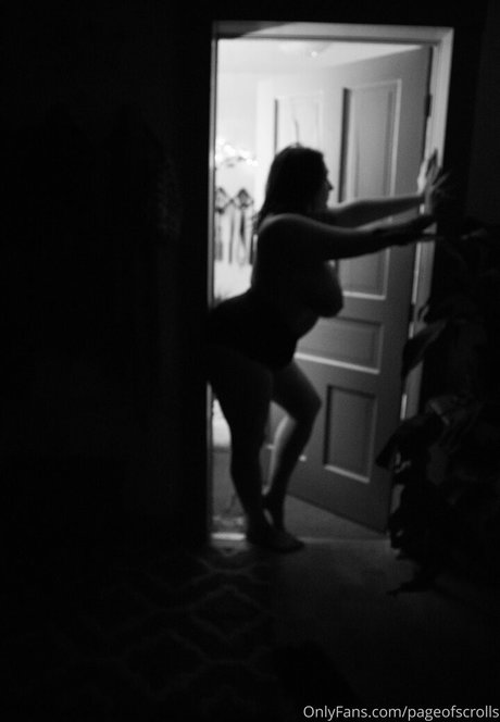 pageofscrolls Profile pic