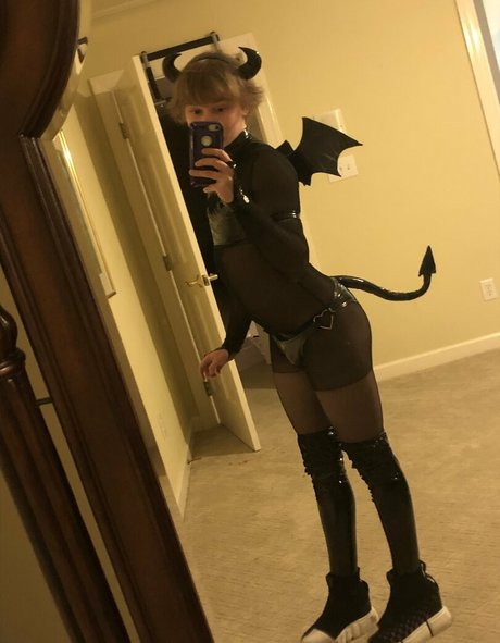 older women onlyfans hot pictures