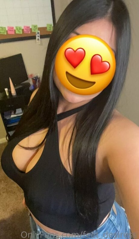 feet desiress star nude photo