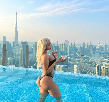 Thurriaa hot pornstar img