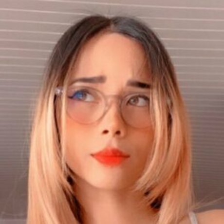 Alissmami star pornographic picture