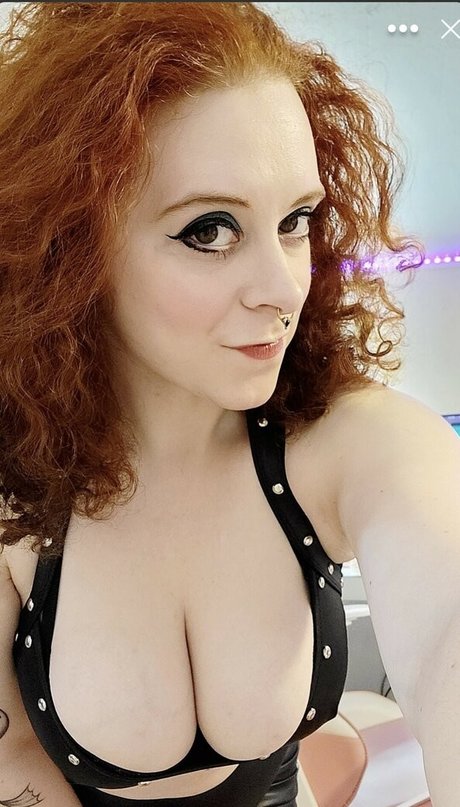 Pomegranate Princess art model image