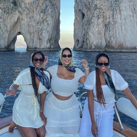 Katelyn Folasade pornstar top photos