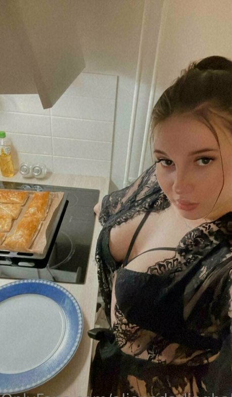 aljonadarlingbaby naked pornstar photos