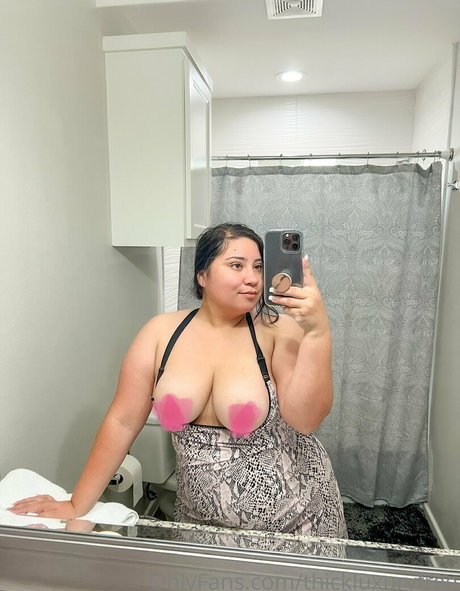 thickluxuryfree pornographic actress galleries