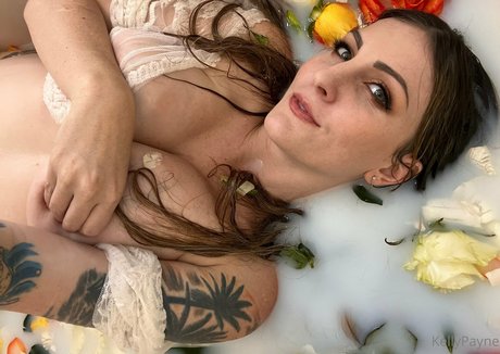 kellypayne actress galleries