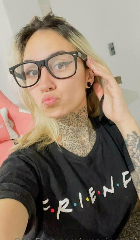 amazingluzz adult model pics