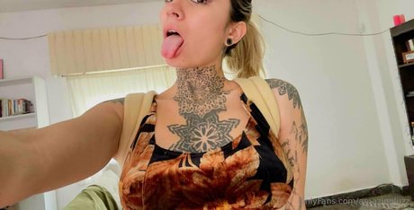 amazingluzz model free archive