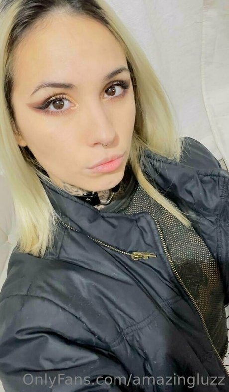 amazingluzz free model gallery