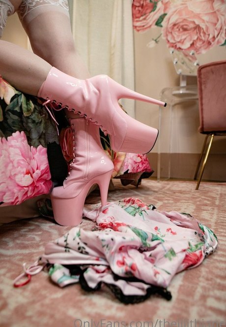 Lili Jane pornstar sex pictures