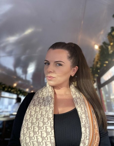 Goddess Alexi star naked img