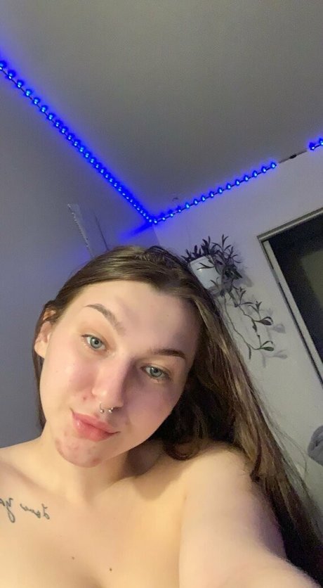 maggierayelle star img