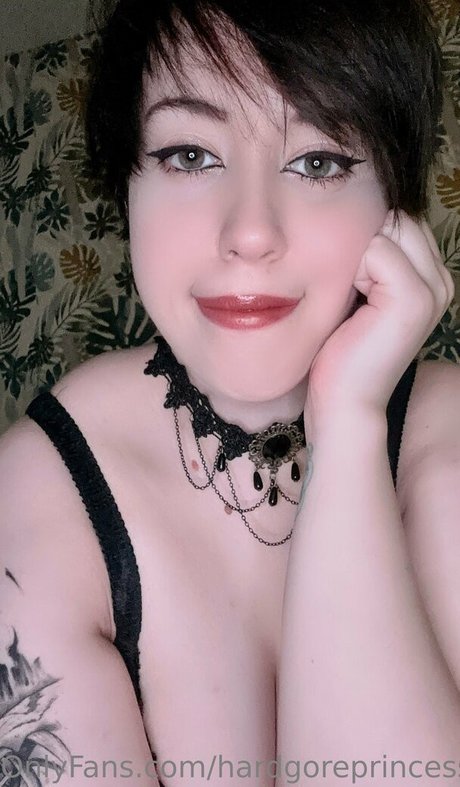 hardgoreprincess model naked picture