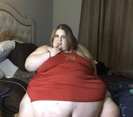 massivelysweet naked actress img