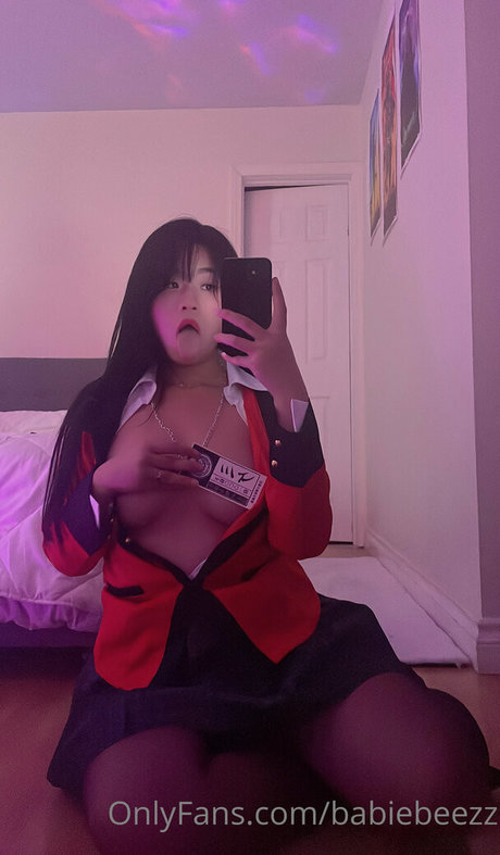 babiebeezz model pornographic images