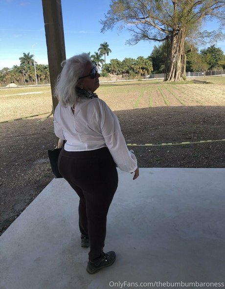 thebumbumbaroness model naked archive