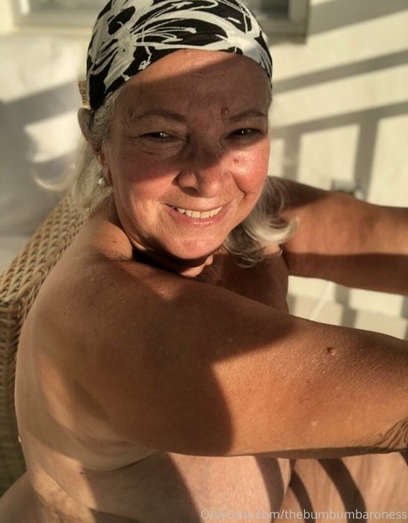 thebumbumbaroness adult actress pic