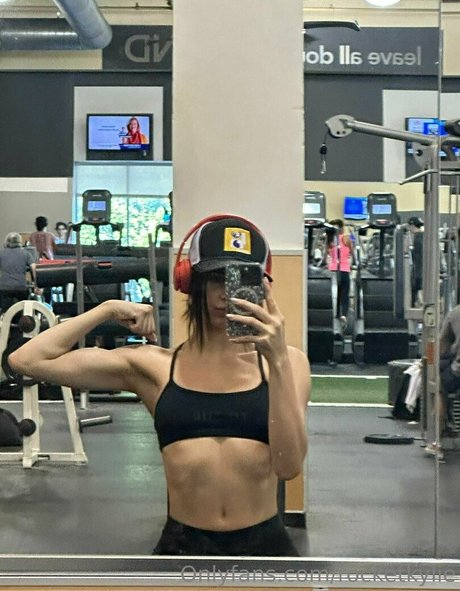 rocketkylie exclusive actress pic