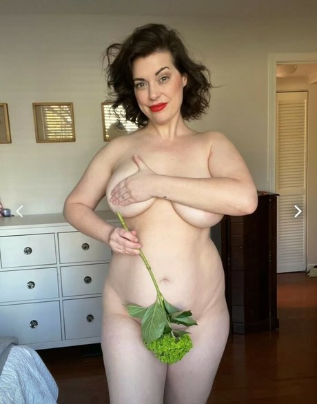 lipstickandlinernotes high quality star photos