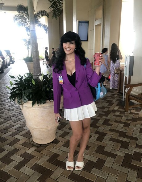 pawg girls onlyfans pornographic image