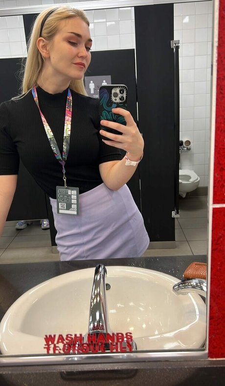 TSWG exclusive actress gallery