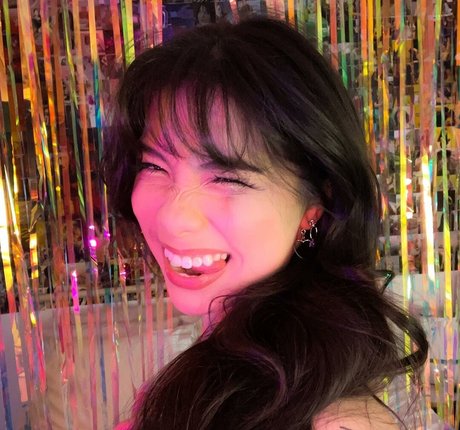 Trin Lovell top model pics