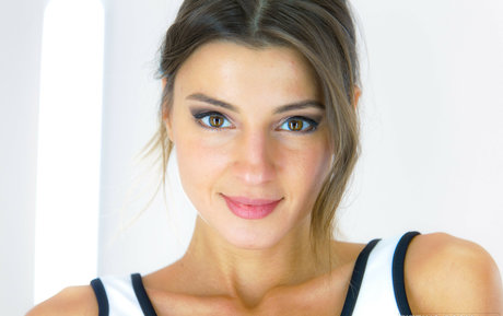 Fitting Room hot actress galleries