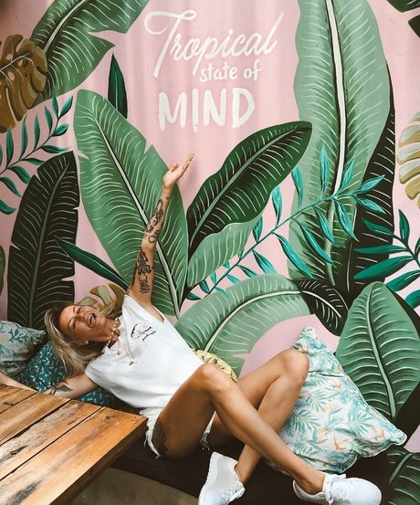 big tits midget onlyfans art porn picture