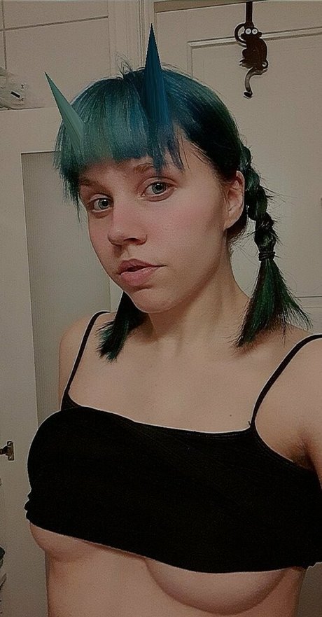 vampiie sex model gallery