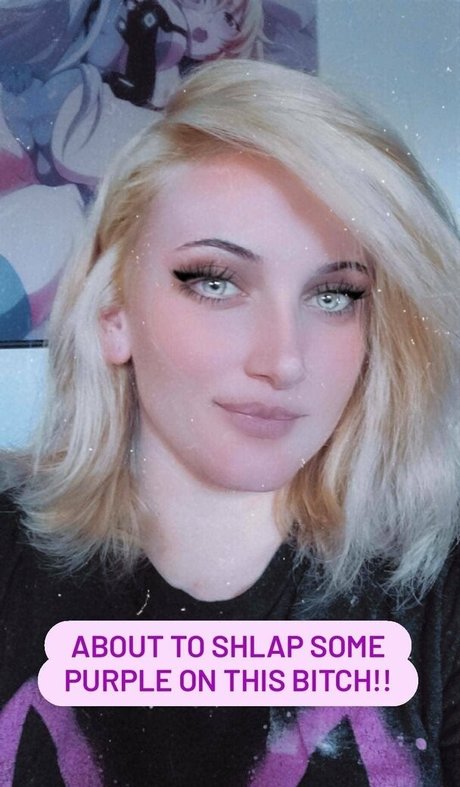 lindsaylovecosplay erotic star picture